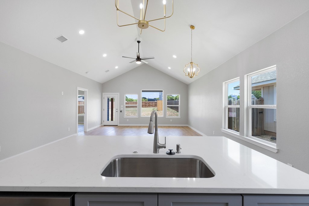 126 Feather Way Fredericksburg TX 78624