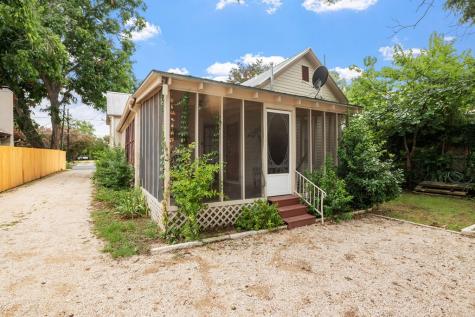 514 W Austin Street Fredericksburg TX 78624