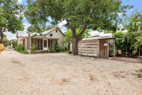 514 W Austin Street Fredericksburg TX 78624