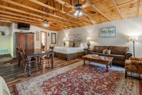514 W Austin Street Fredericksburg TX 78624