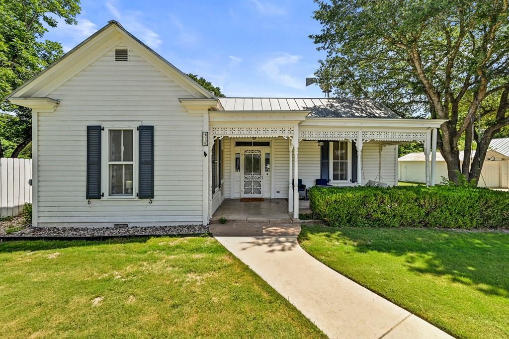 410 E Schubert Street Fredericksburg TX 78624