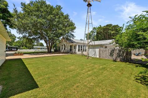 410 E Schubert Street Fredericksburg TX 78624