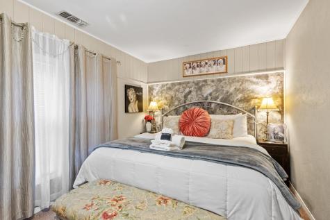 812 W Austin Street Fredericksburg TX 78624