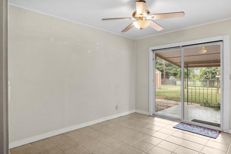 604 N Bowie Fredericksburg TX 78624