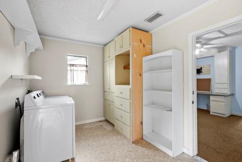 604 N Bowie Fredericksburg TX 78624