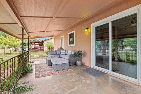 604 N Bowie Fredericksburg TX 78624