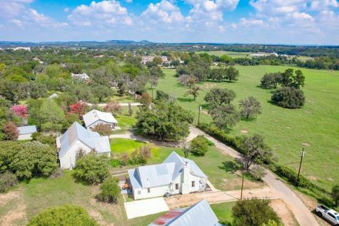 229 Sunday Circle Fredericksburg TX 78624