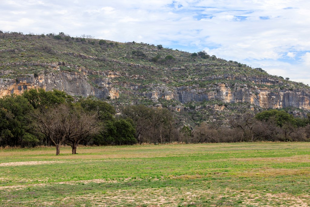 256 Persimmon Point Mason TX 76856