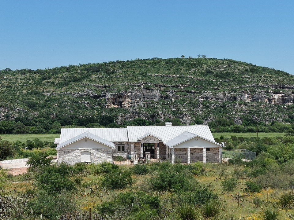 256 Persimmon Point Mason TX 76856