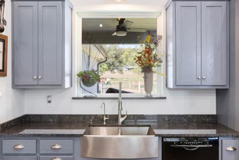 139 Armory Road Fredericksburg TX 78624