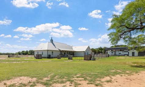 139 Armory Road Fredericksburg TX 78624