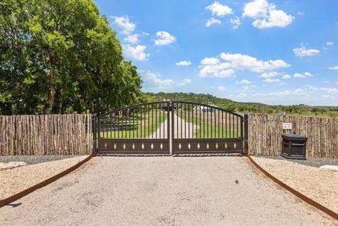 139 Armory Road Fredericksburg TX 78624