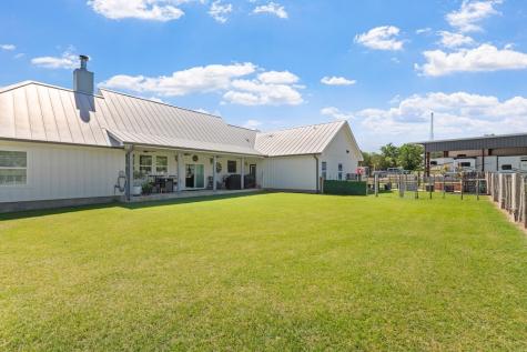 139 Armory Road Fredericksburg TX 78624