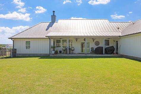 139 Armory Road Fredericksburg TX 78624
