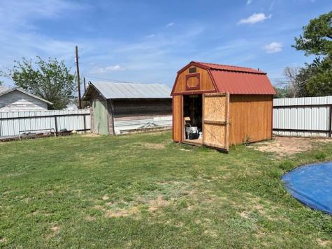 406 W 8th Street Brady TX 76825