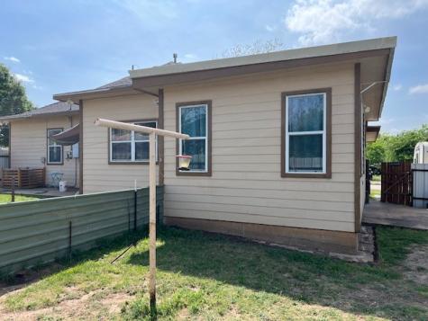 406 W 8th Street Brady TX 76825
