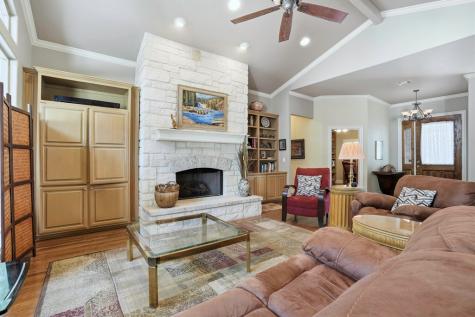 2140 Hedgestone Fredericksburg TX 78624