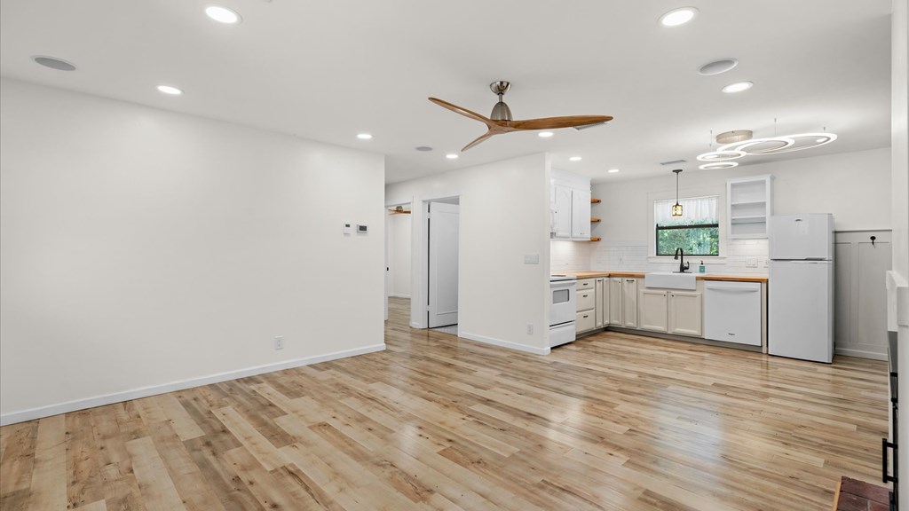221 Felps Blanco TX 78606