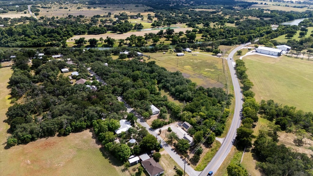 221 Felps Blanco TX 78606
