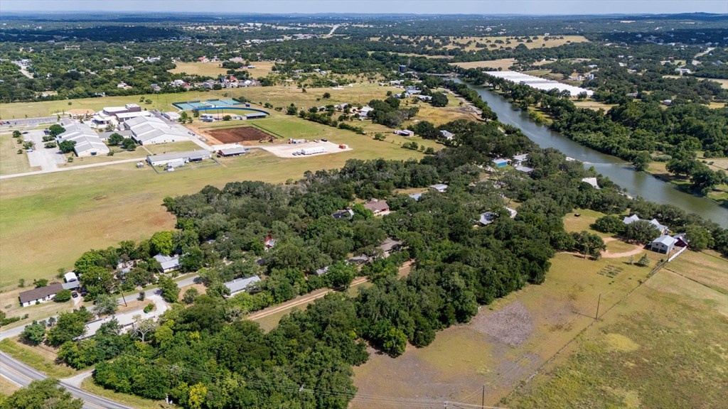 221 Felps Blanco TX 78606
