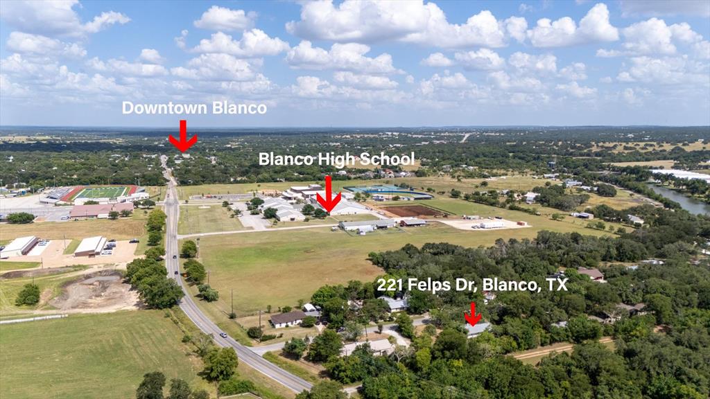 221 Felps Blanco TX 78606