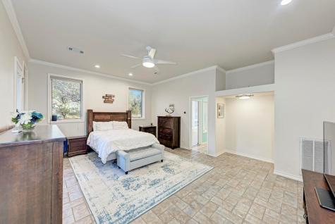 330 S Juniper Trail Kingsland TX 78639