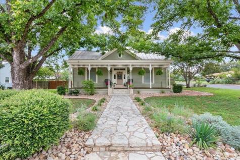 312 E College Street Fredericksburg TX 78624
