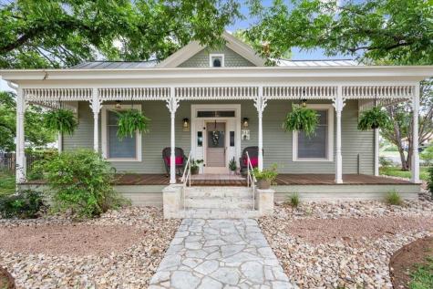 312 E College Street Fredericksburg TX 78624
