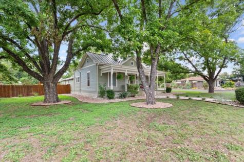 312 E College Street Fredericksburg TX 78624