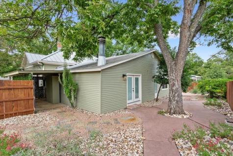312 E College Street Fredericksburg TX 78624