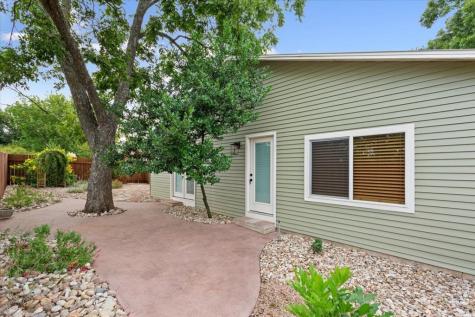 312 E College Street Fredericksburg TX 78624