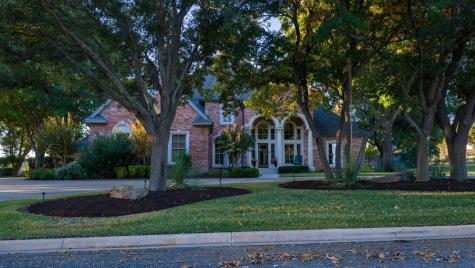 2409 W Commerce Street San Saba TX 76877