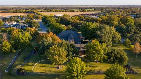2409 W Commerce Street San Saba TX 76877