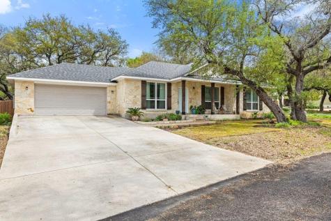 103 Leaning Oak Circle Johnson City TX 78636