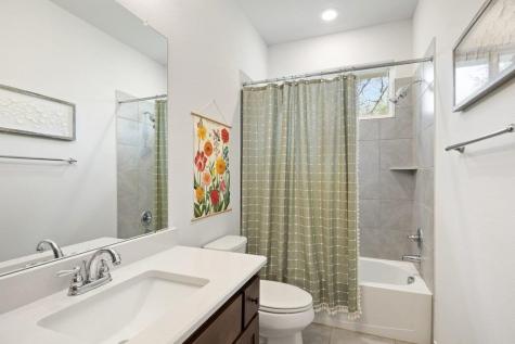 103 Leaning Oak Circle Johnson City TX 78636