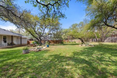 103 Leaning Oak Circle Johnson City TX 78636
