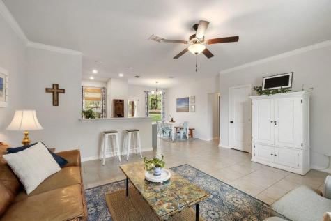 103 Leaning Oak Circle Johnson City TX 78636