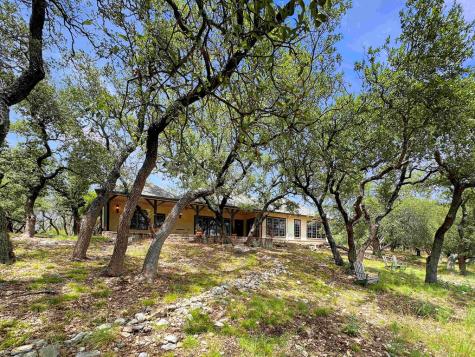 815 Oxen Trail Fredericksburg TX 78624