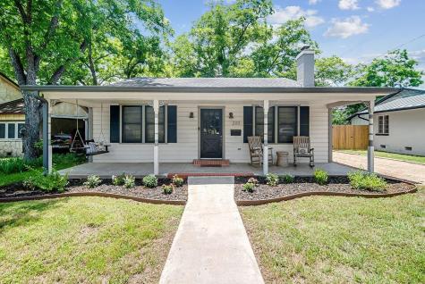 203 W Travis Street Fredericksburg TX 78624