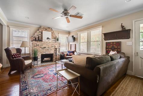 203 W Travis Street Fredericksburg TX 78624