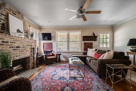 203 W Travis Street Fredericksburg TX 78624