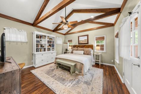 506 N Lincoln Fredericksburg TX 78624