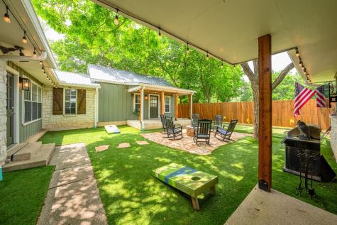 506 N Lincoln Fredericksburg TX 78624