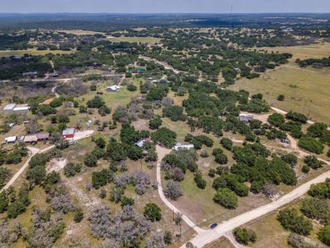 222 Spanish Oak Trail Harper TX 78631