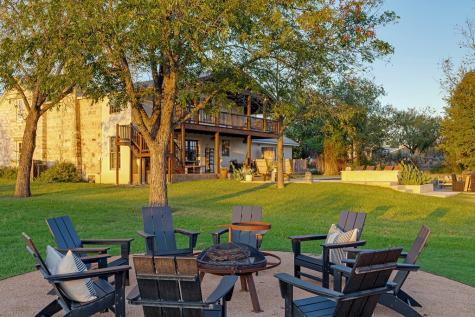 271 Smokehouse Road Fredericksburg TX 78624