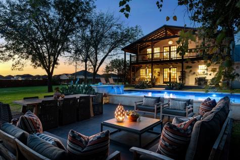 271 Smokehouse Road Fredericksburg TX 78624