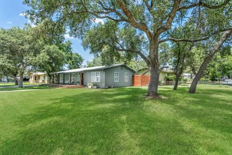 912 Apple Street Fredericksburg TX 78624