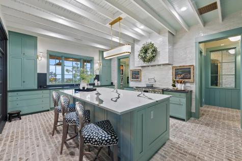 120 Fabelhaft Circle Fredericksburg TX 78624