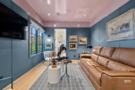 120 Fabelhaft Circle Fredericksburg TX 78624
