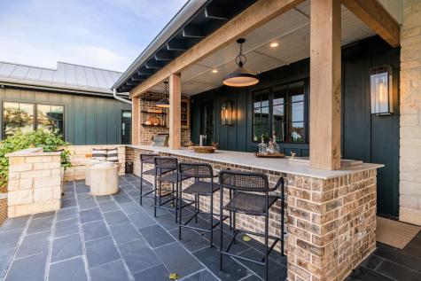 120 Fabelhaft Circle Fredericksburg TX 78624